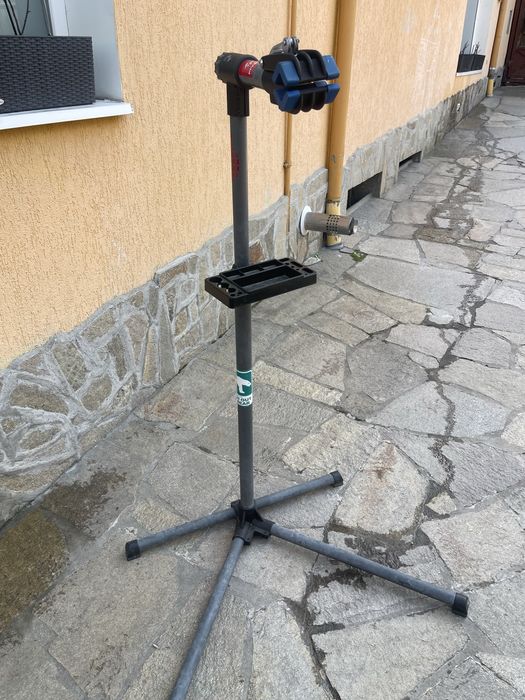 Стойка за ремонт на велосипеди