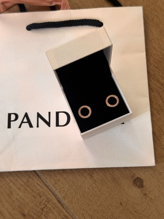 Пандора обеци Pandora