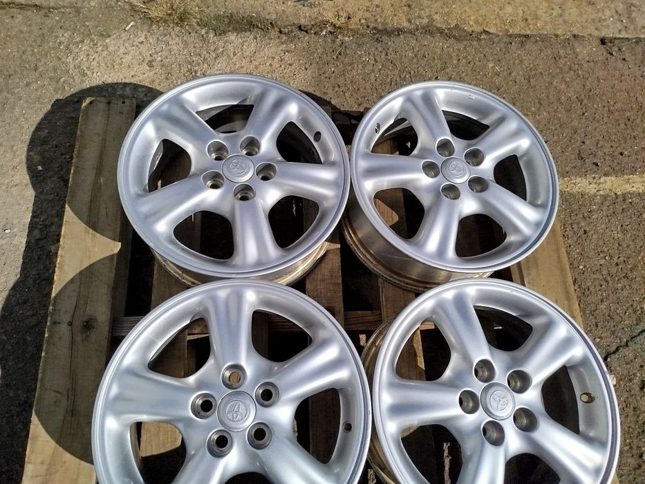 15 цола 5 х 100 мм Тойота Приус / Авенсис / Корола - 6 инча / ЕТ 39