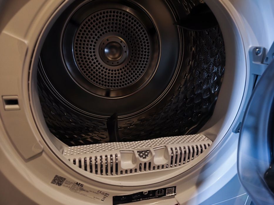 Сушилня за дрехи AEG