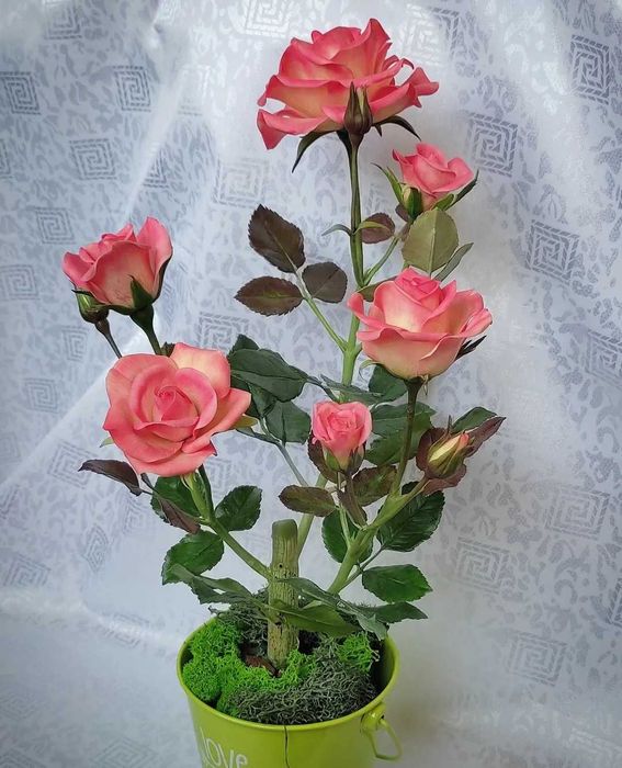 Искусственные цветы ручной работы