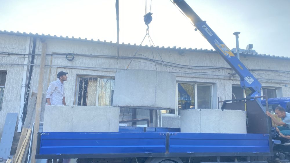 Установка бетонных колец