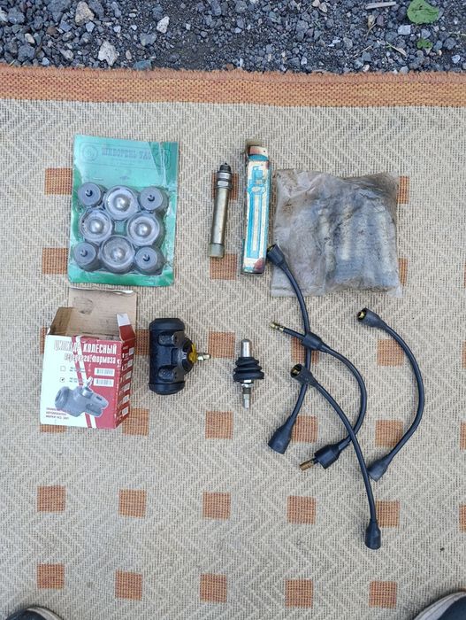 Продам запчасти на УАЗ