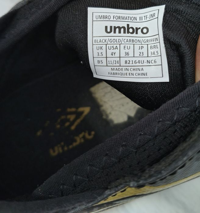 Pantofi sport fotbal mar. 36
