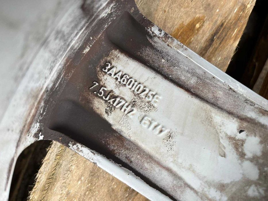 Алуминиеви джанти  VW PASSAT B7 7.5jx17 ET47 5x112 3AA601025E ном 201