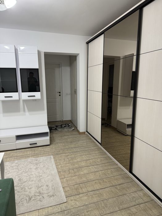 Apartament 3 camere de inchiriat zona ACR