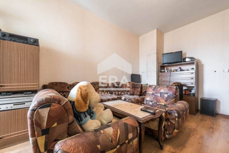 Двустаен, ексклузивен, югоизточен апартамент за продажба, с отделна ку