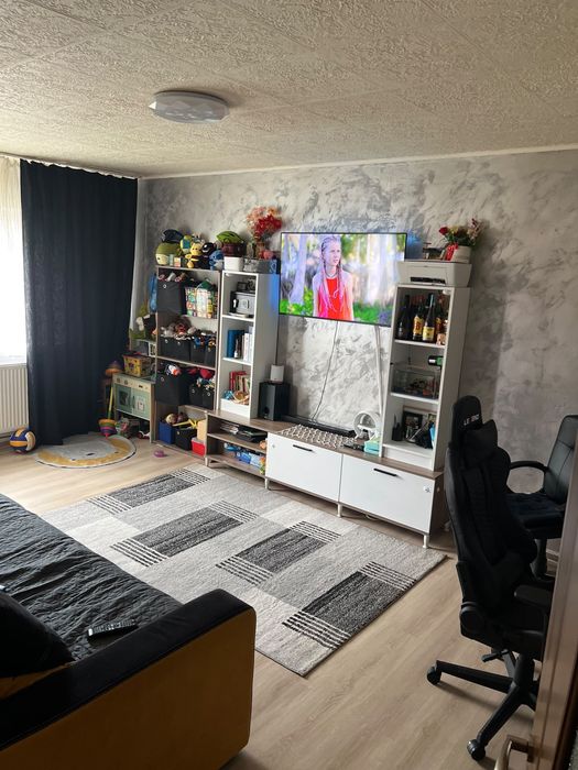 Vand apartament 3 camere