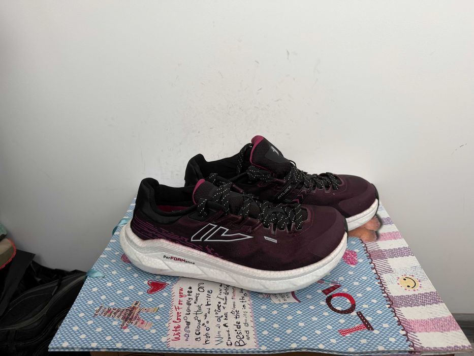 SARVA Frost 2' Waterproof''oригинални маратонки с шипове 41.5 номер