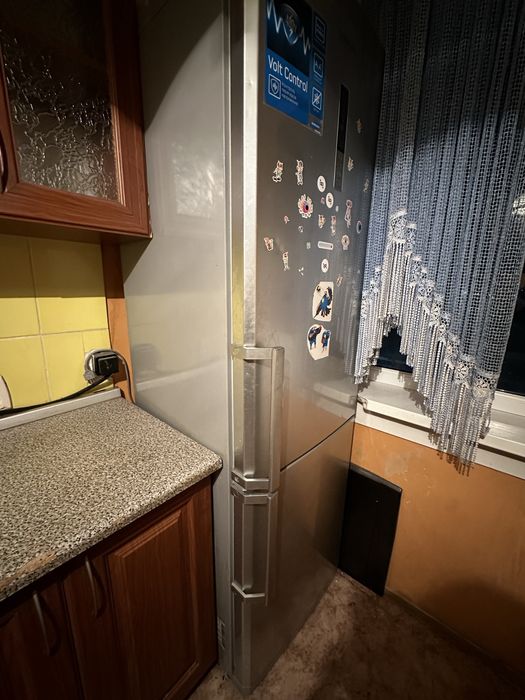 Холодильник Samsung