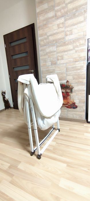 Удобно люлеещо се легло за новороден бебок