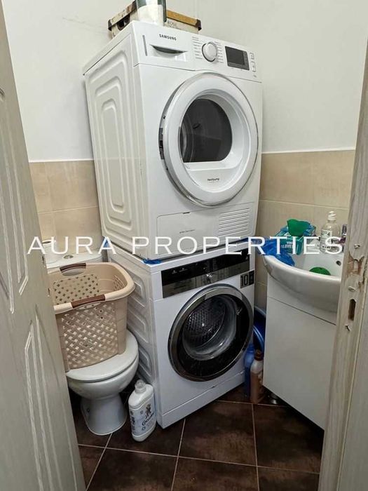Продава се Тристаен апартамент в Разград, Житница - 106 кв.м за 1444 €/кв.м - Снимка #8
