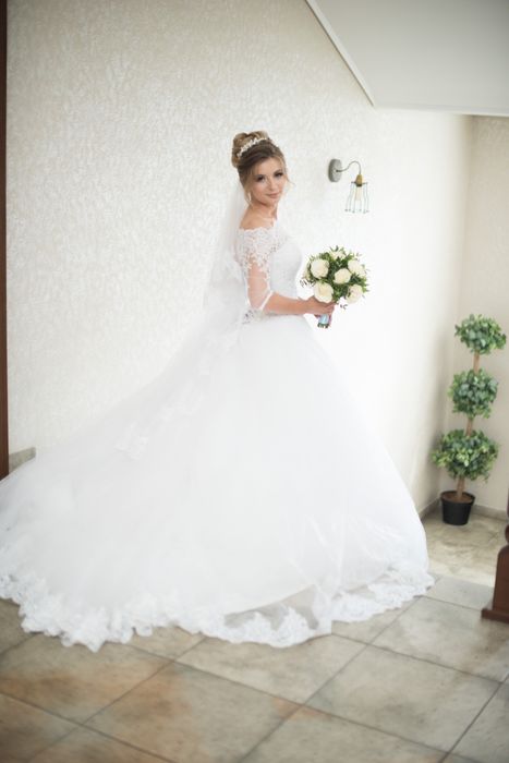 Свадебное платье