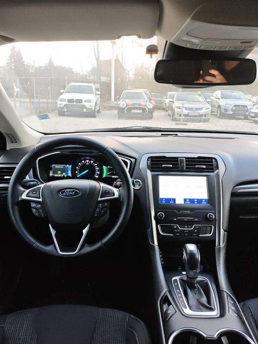 Ford Mondeo 2.0 hybrid