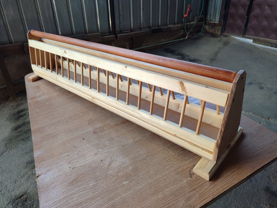 Продам кормушки для голубей.