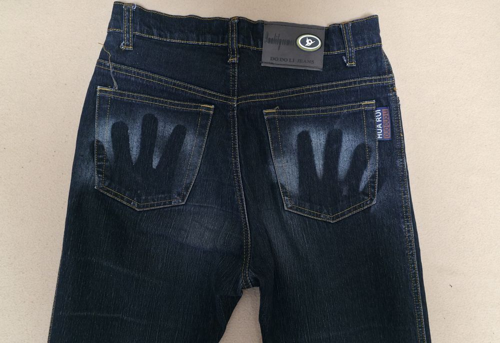 Женские джинсы. 40 р