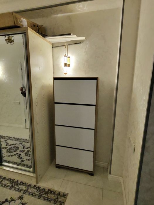 Oyoq kiyim shkaf, obuvnitsa, perehoshka