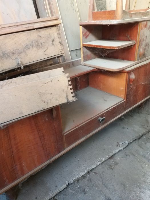 Продаётся антикварное трюмо