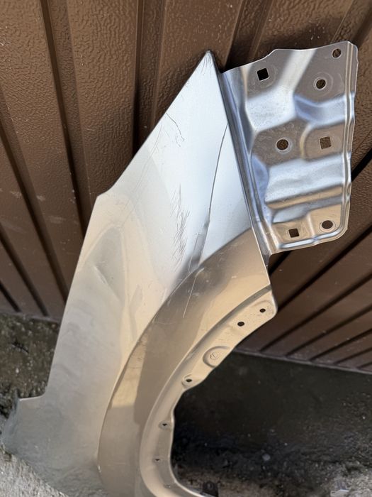 Aripa dreapta fata Lexus NX