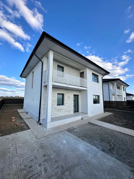 CASA 5 CAM/2 băi P+1 Miroslava-Vorovesti 120mp util, Încalzire pardoseală, strada Unirii la 30m de la asfalt. 170.000€