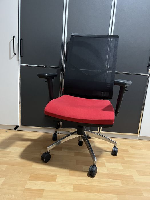 Vand scaun ergonomic de birou