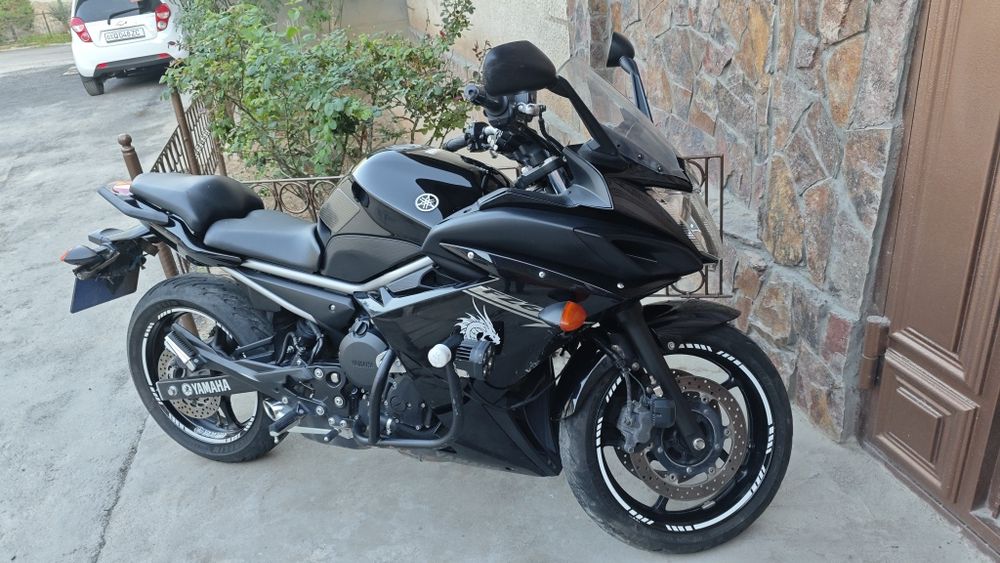 Yamaha FZ6R 2014