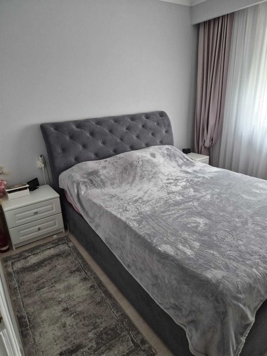 Pat matrimonial 160x200cm cu noptiere incluse