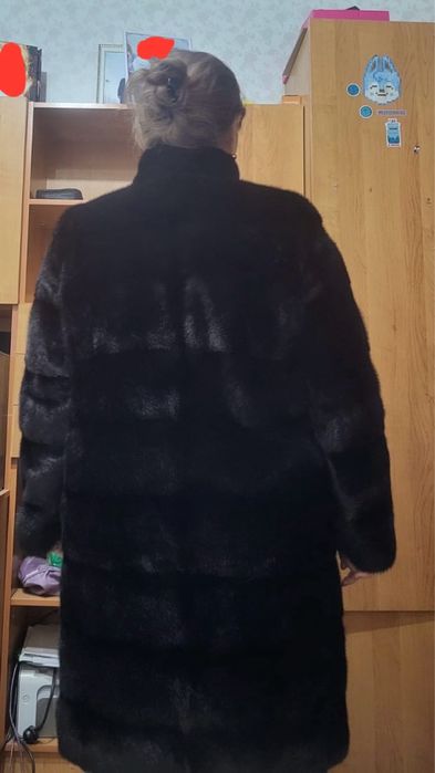 Норковая шуба длинная.