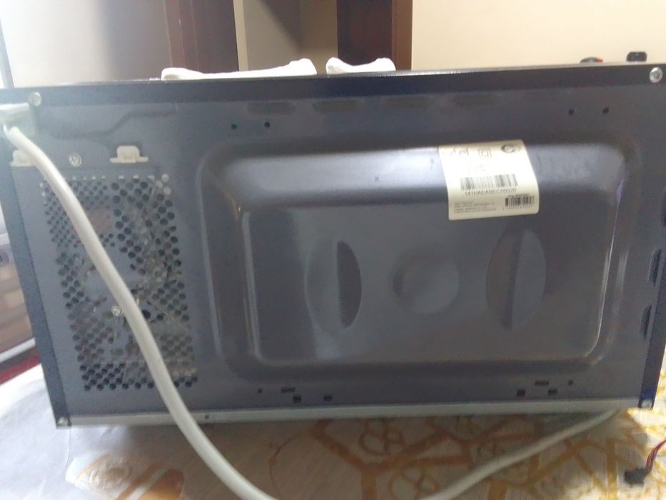 Artel mikrovalnovka