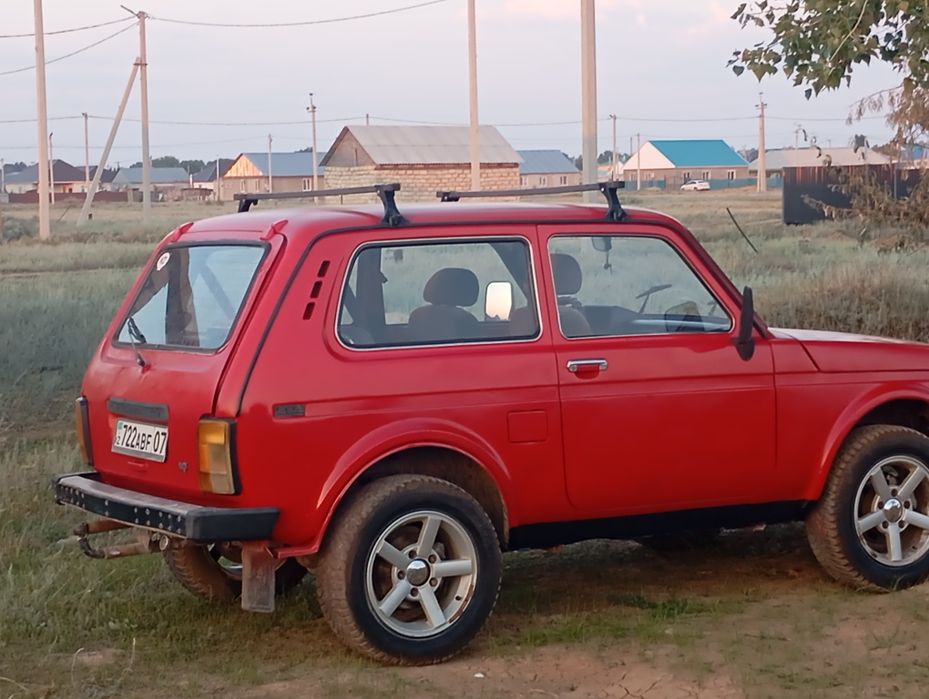 Продам Ниву Ваз 2113
