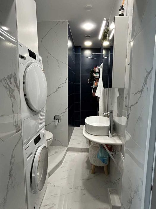 Дава се под наем Тристаен апартамент в София, Център - 88 кв.м за 1396.38 € - Снимка #5