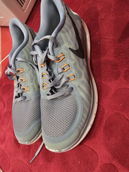 Запазени маратонки Nike