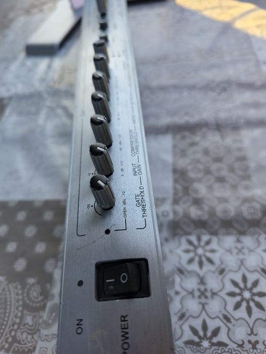 DAP Audio GCL-2 Gated Compressor Limiter Profesional - Rack 1U