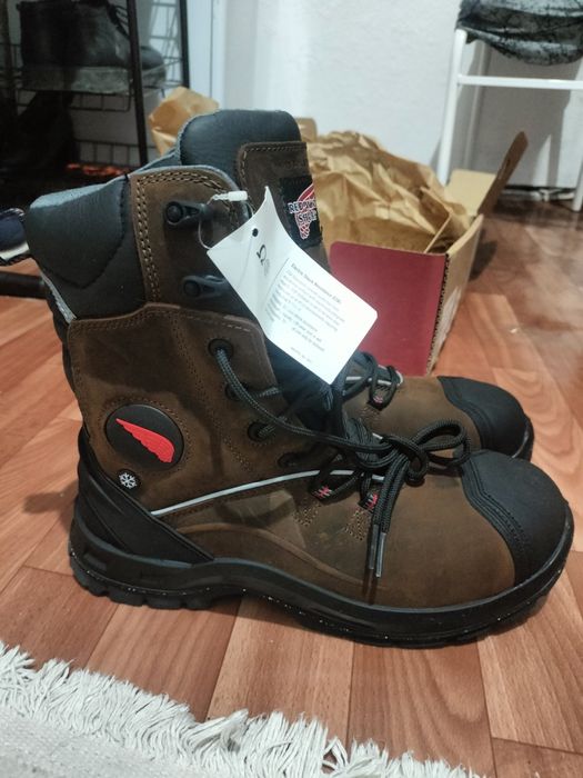 Продам зимние сефти ботинки