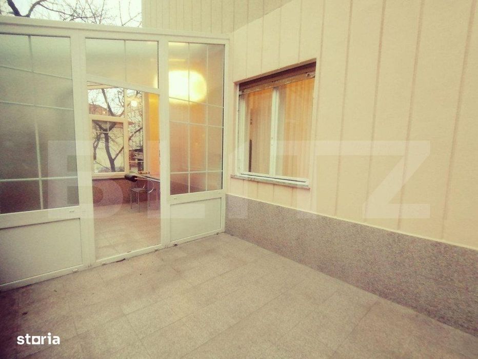 Apartament 2 camere, antreu spatios, 3 terase- una inchisa, garaj, zon