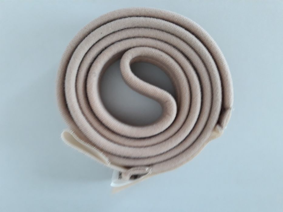 Пластмасов гипс с превръзка