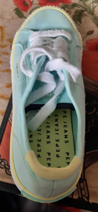 Нови кецове пепе джинс