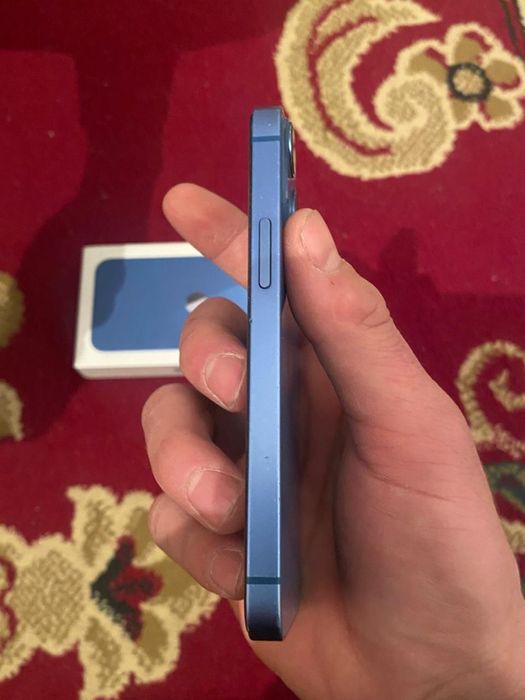 Продам Айфон 13 мини