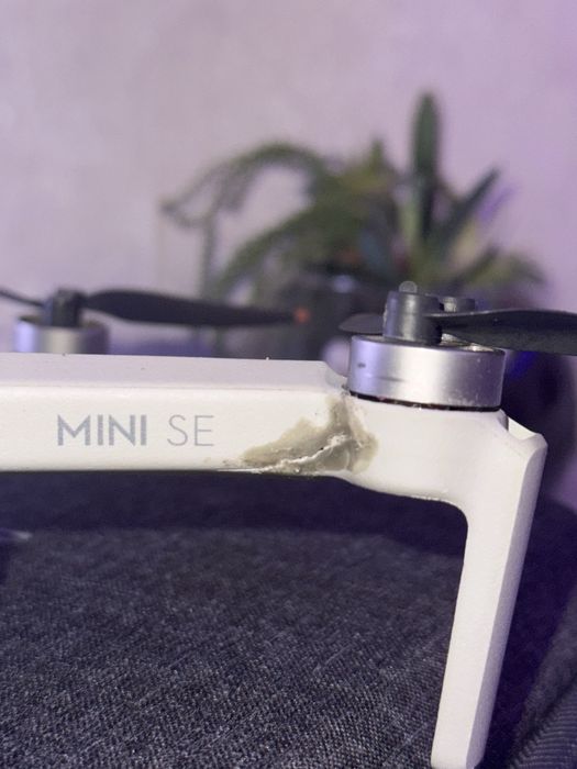 Дрон DJI mini se