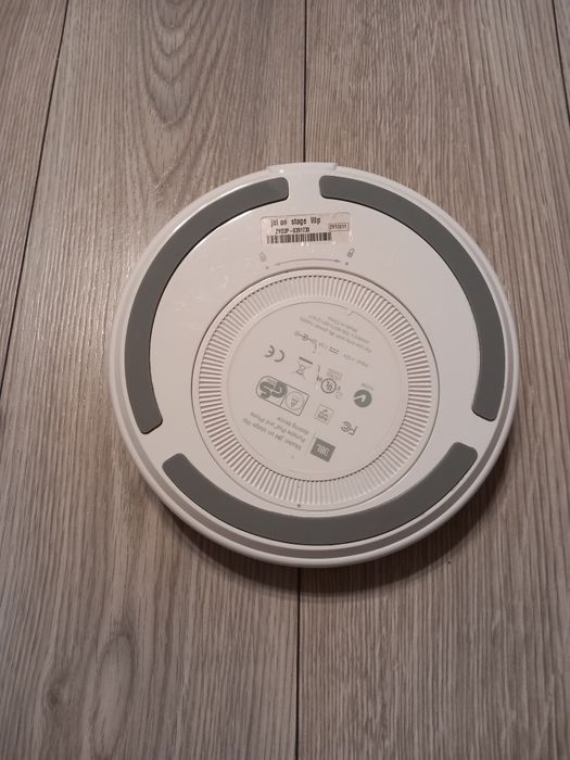 Vand Boxa/Dock Jbl On Stage III p