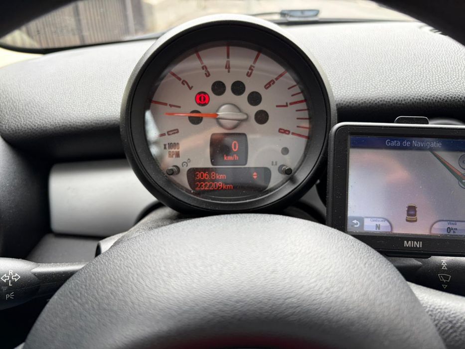 Mini Cooper ONE Standard , an 2013