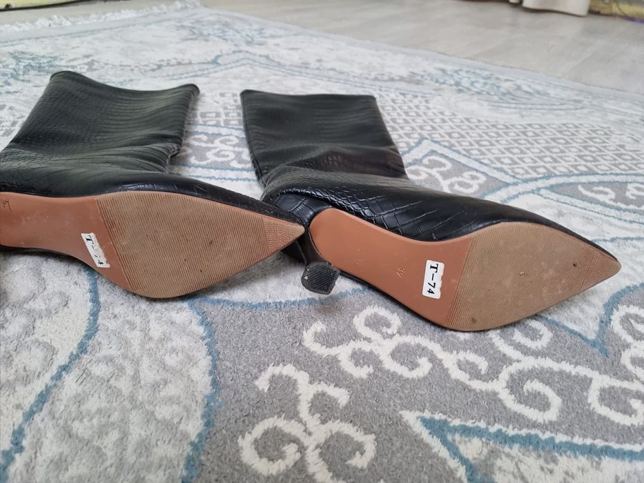 Продам осенью обувь