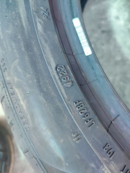 235/50/19" 4бр Pirelli p zero 4,dot1922