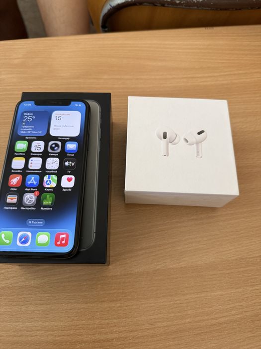 Продавам iphone 11 pro + airpods pro