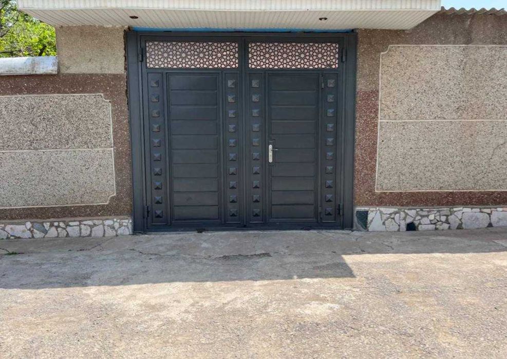 Продаётся дом в Бостанлыкском районе 12 соток