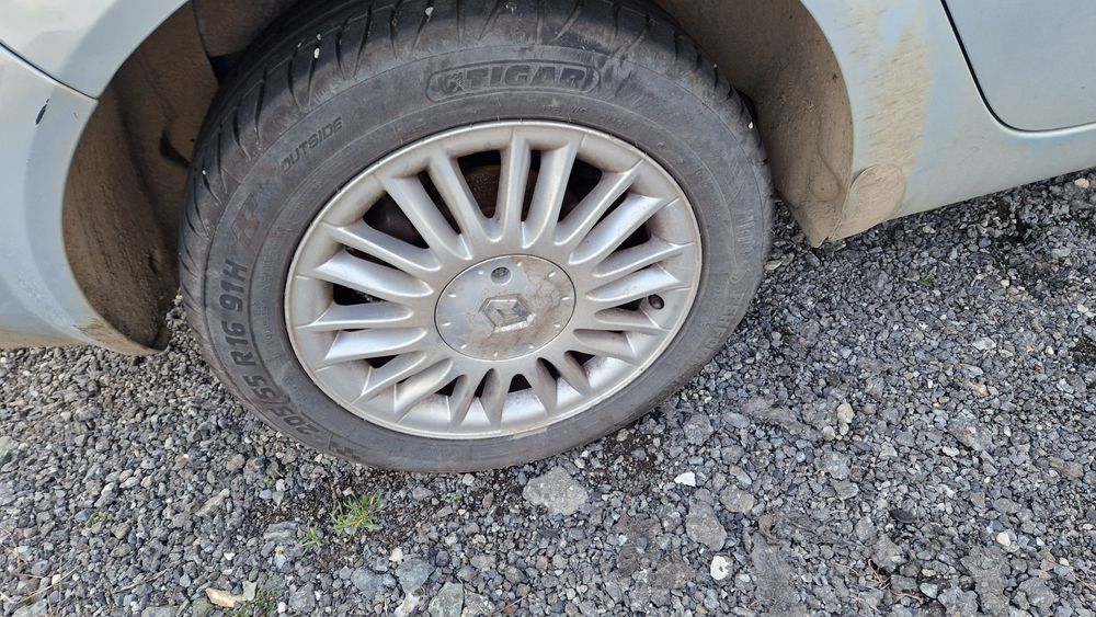 Jante + anvelope vara R16 dot 2025 Megane 2