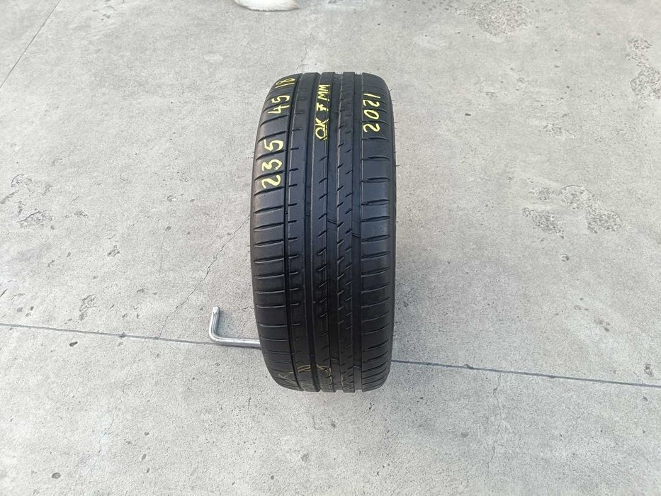 O anvelopa vara 235 45 18 michelin pilot sport 4 profil de 7 mm