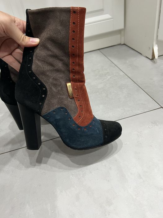 Замшевые сапожки