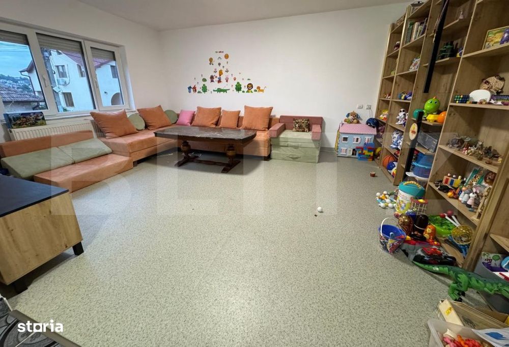 Casa de inchiriat 3 etaje, 300 mp, zona Central