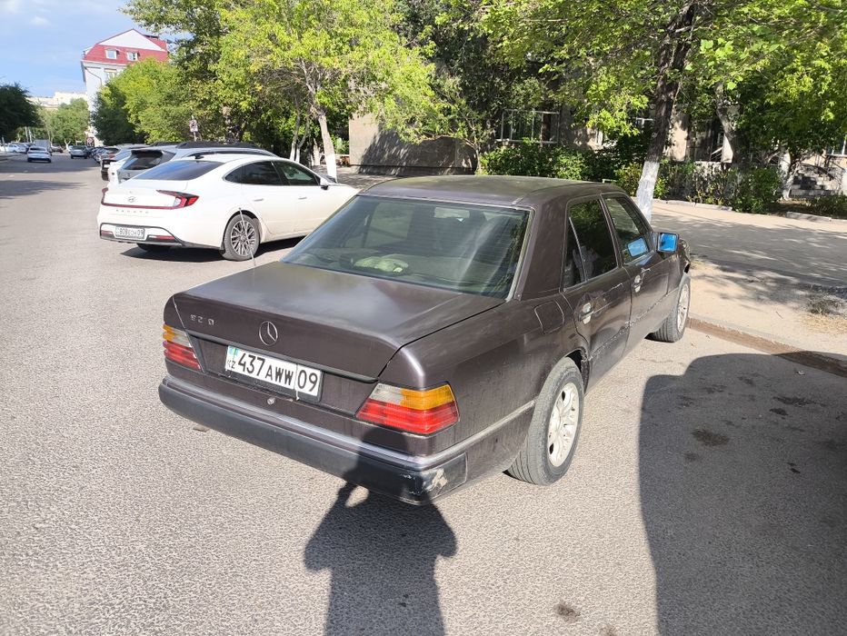 Продам Мерседес 124